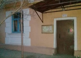 Продаю 2-комнатную квартиру, 43 м2, Знаменск, улица Ватутина, 14
