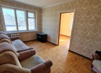 Аренда 2-комнатной квартиры, 42 м2, Нальчик, улица Комарова, 1, район Стрелка