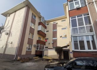 Продам 4-комнатную квартиру, 86 м2, Ставрополь, улица Чехова, 85/13А, микрорайон № 11