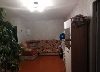 Продается 2-комнатная квартира, 42 м2, Усть-Катав, Социалистическая улица, 25