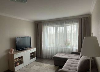 Продаю 1-комнатную квартиру, 35 м2, посёлок Стрельна, Львовская улица, 19к2