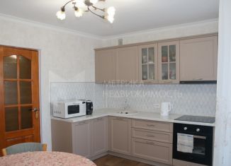 Продам 4-комнатную квартиру, 116 м2, Тюмень, Молодёжная улица, 28