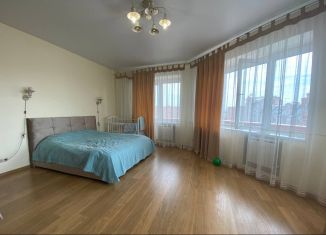 Продаю трехкомнатную квартиру, 119 м2, Абакан, улица Карла Маркса, 63