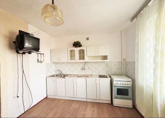 Продажа 4-ком. квартиры, 97 м2, Ейск, Морская улица, 271/1