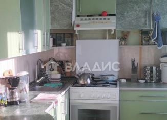 Продажа трехкомнатной квартиры, 60 м2, Бийск, улица Разина, 70