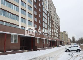 Продаю трехкомнатную квартиру, 81 м2, Иваново, улица Красных Зорь, 8