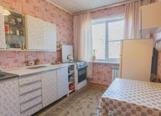 Трехкомнатная квартира в аренду, 61 м2, Курск, улица Константина Воробьёва, 31А