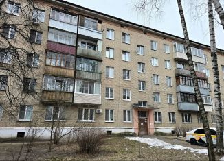 3-комнатная квартира на продажу, 56.9 м2, дачный посёлок Родники, Большая Учительская улица, 18