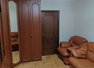 Продажа 2-комнатной квартиры, 61 м2, Нальчик, проспект Ленина, 11