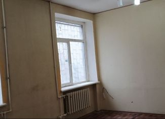 Сдам 2-ком. квартиру, 58 м2, Таганрог, улица Толбухина, 1-3