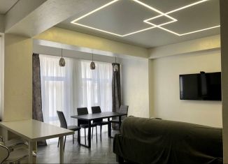 Сдам в аренду 2-ком. квартиру, 58 м2, Сочи, улица Метелёва, 11, микрорайон Яна Фабрициуса