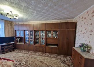 Продажа трехкомнатной квартиры, 62.9 м2, Калачинск, улица 30 лет Победы, 70