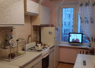 Сдается двухкомнатная квартира, 37 м2, Москва, улица Алабяна, 17к1, район Сокол