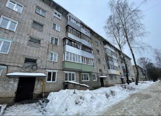 Продажа трехкомнатной квартиры, 61.7 м2, Фурманов, улица Жуковского, 18