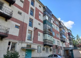 1-ком. квартира на продажу, 48 м2, Курчатов, Молодёжная улица, 4