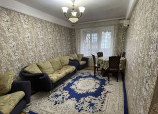 Сдается в аренду трехкомнатная квартира, 60 м2, Дагестан, улица Гагарина