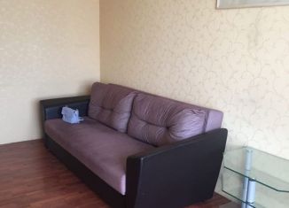 Сдается двухкомнатная квартира, 54 м2, Псков, Конная улица, 6