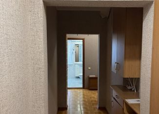 Сдается в аренду 2-ком. квартира, 73 м2, Сочи, улица Яна Фабрициуса, 2/9А, микрорайон Яна Фабрициуса