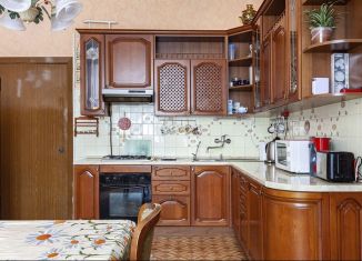 Продаю трехкомнатную квартиру, 124 м2, Москва, улица Малая Дмитровка, 23/15с2, улица Малая Дмитровка