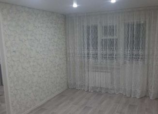 Продажа 2-комнатной квартиры, 51.2 м2, поселок городского типа Джалиль, улица Ахмадиева, 27