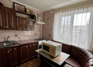 Продается 2-ком. квартира, 48 м2, Бахчисарай, улица Фрунзе