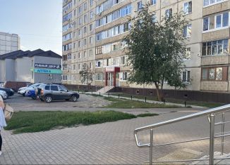 Сдам в аренду торговую площадь, 63 м2, Благовещенск, улица Демьяна Бедного, 81