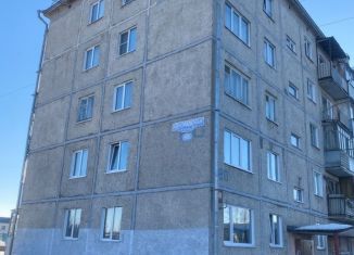 Продам 2-комнатную квартиру, 44 м2, поселок городского типа Зеленогорский, Центральная улица