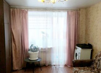 2-комнатная квартира на продажу, 52 м2, рабочий посёлок Решетиха, Комсомольская улица, 101