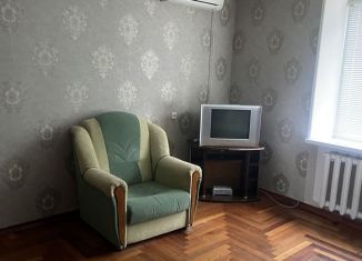 Сдается 2-комнатная квартира, 70 м2, Нальчик, улица Идарова, 168, район Стрелка