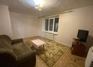 2-комнатная квартира на продажу, 41.2 м2, поселок городского типа Рамешки, Советская улица, 65