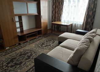 Сдается в аренду четырехкомнатная квартира, 75 м2, Белгород, проспект Богдана Хмельницкого, 154к2