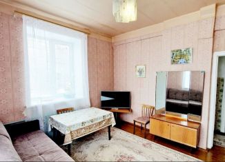 2-комнатная квартира на продажу, 46 м2, Азнакаево, улица Сююмбики, 1