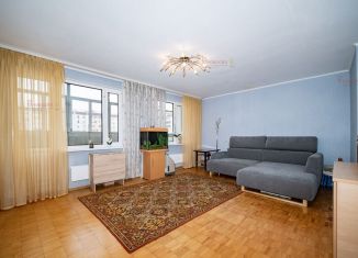 Продаю 2-комнатную квартиру, 65.1 м2, Екатеринбург, улица Крестинского, 37к2