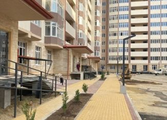 Продается двухкомнатная квартира, 78 м2, Каспийск, проспект М. Омарова, 9Б