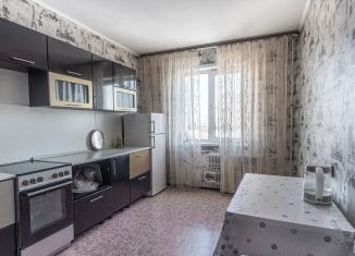 Продаю 2-комнатную квартиру, 61 м2, Барнаул, улица Шумакова, 61