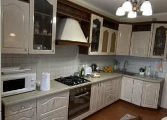 Продам 2-комнатную квартиру, 66 м2, Самарская область, Ставропольская улица, 74Б