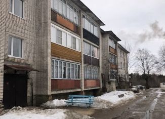 Продам трехкомнатную квартиру, 65 м2, Ленинградская область, Урожайная улица, 7