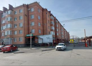 Продаю 3-ком. квартиру, 59 м2, Беслан, улица Плиева, 1