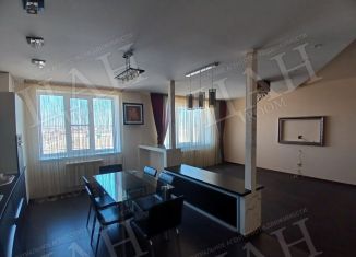 Трехкомнатная квартира на продажу, 112 м2, станица Ессентукская, улица Губина, 73к1