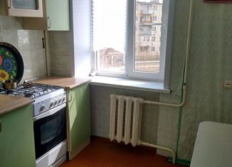 Сдается однокомнатная квартира, 30 м2, Астраханская область, улица Дубровинского, 52к1