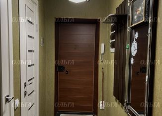 Продается 3-комнатная квартира, 55.8 м2, Биробиджан, Комсомольская улица, 20