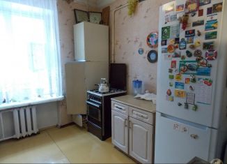 Продажа трехкомнатной квартиры, 80 м2, Московская область, Школьная улица, 72