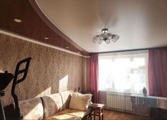 Продажа трехкомнатной квартиры, 60 м2, Волжск, улица Гагарина, 5