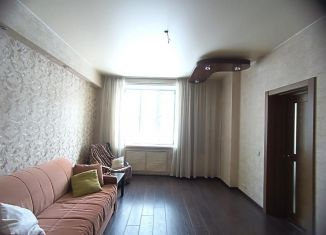 Продам трехкомнатную квартиру, 71 м2, Кемеровская область, улица Чекалина, 10