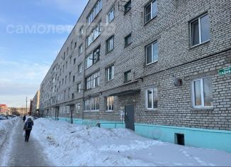 Продажа 3-комнатной квартиры, 49 м2, Артёмовский, Садовая улица, 3