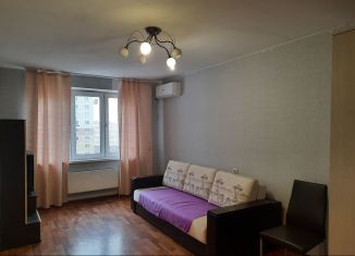 Продам однокомнатную квартиру, 36 м2, Ростовская область, улица Петренко, 2