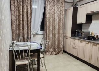 Сдается 2-комнатная квартира, 62 м2, Симферополь, Железнодорожная улица, 1Г, ЖК Столичный