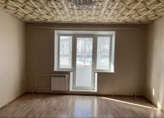 Двухкомнатная квартира на продажу, 52 м2, Карабаш, Комсомольская улица, 25