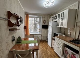 Продам 1-комнатную квартиру, 35 м2, Москва, Лебедянская улица, 4, станция Покровское
