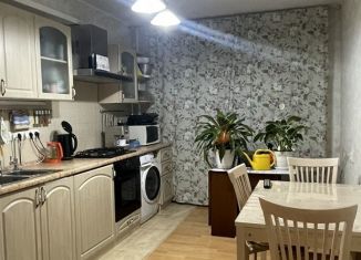 Продам 3-комнатную квартиру, 68 м2, Саратовская область, проспект Строителей, 78А